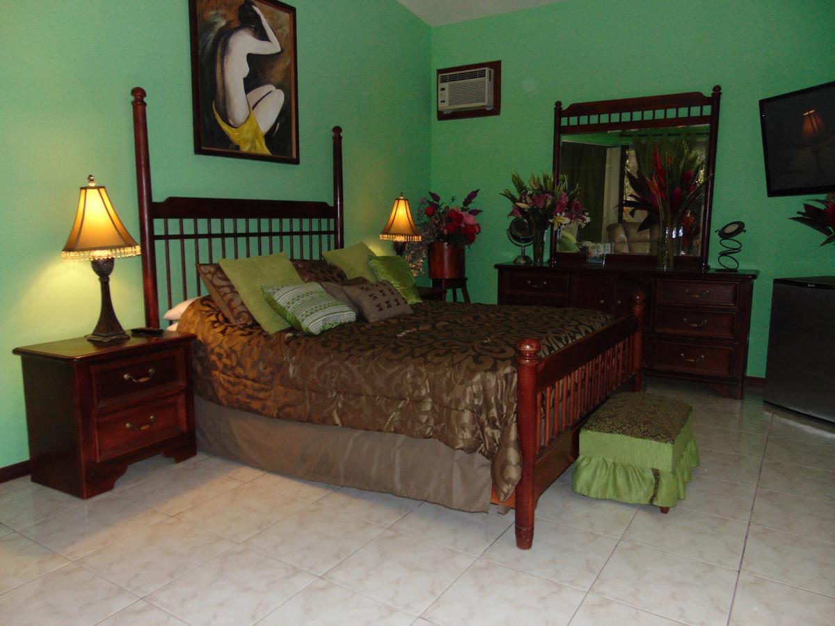 ᐉ CASA LIMA B&B ⋆⋆⋆ ( SAN JOSE, COSTA RICA ) REAL PHOTOS & GREAT DEALS